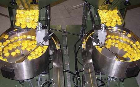 Vibratory-Bowl-Feeder-min فیدر ویبراتور (ارتعاشی) کاسه ای (Vibratory Bowl Feeder)